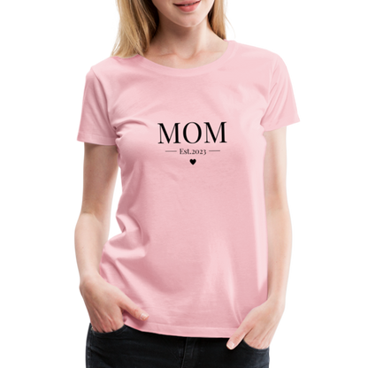 Frauen Premium T-Shirt - Mom Est. 2023 - Hellrosa