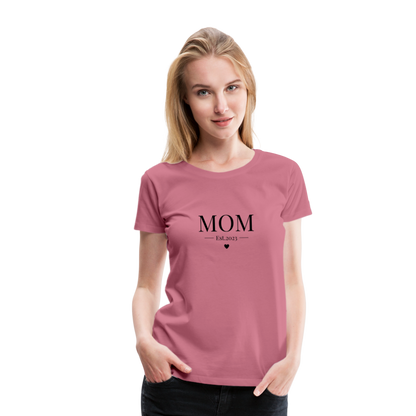 Frauen Premium T-Shirt - Mom Est. 2023 - Malve