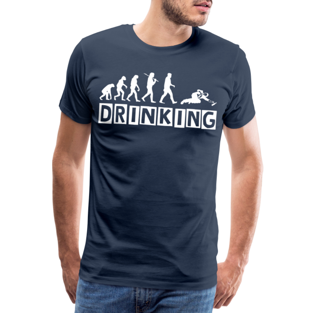 Männer Premium T-Shirt - DRINKING - Saufspruch Deisgn - Navy