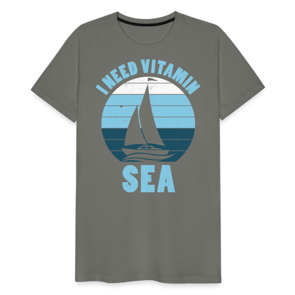 Männer Premium T-Shirt - I need Vitamin Sea - Spruch - Maritim - Asphalt