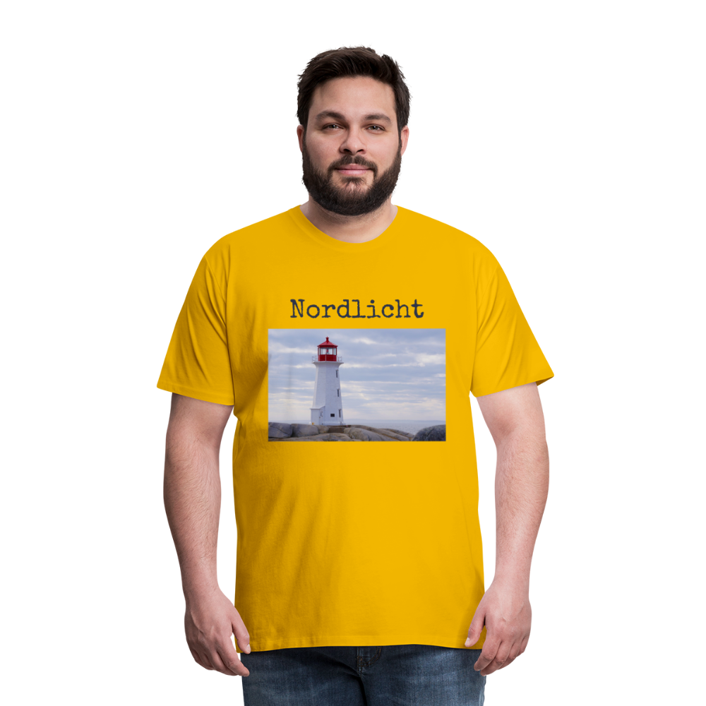 Männer Premium T-Shirt - Nordlicht Leuchtturm - Sonnengelb