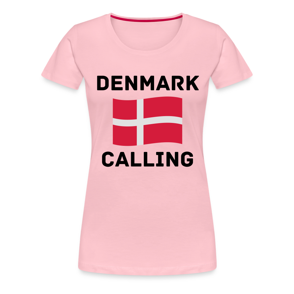 Frauen Premium T-Shirt - Denmark Calling - Hellrosa