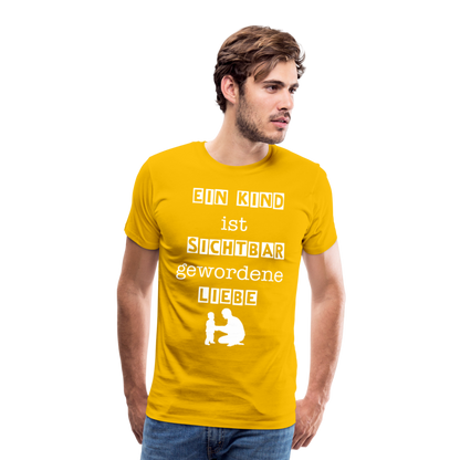 Männer Premium T-Shirt - Ein Kind ist sichtbar gewordene Liebe - Sonnengelb